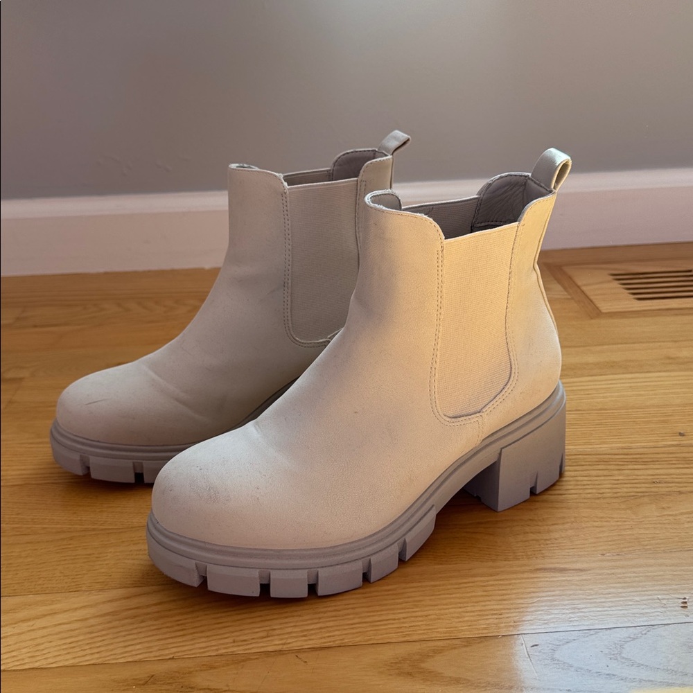 MIA lug sole boot - worn once